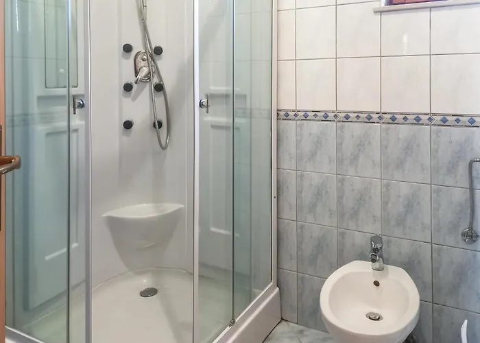 2 Bedroom Amazing In Pridraga