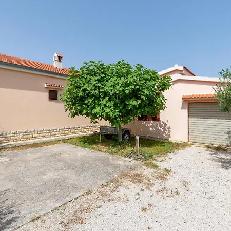 Semesterbostad 2 Bedroom Amazing In *