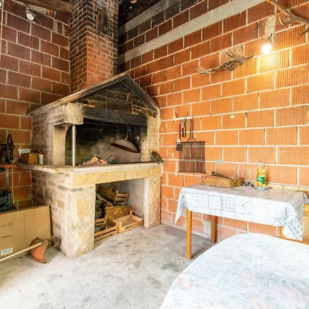 2 Bedroom Amazing In Casa vacanze *