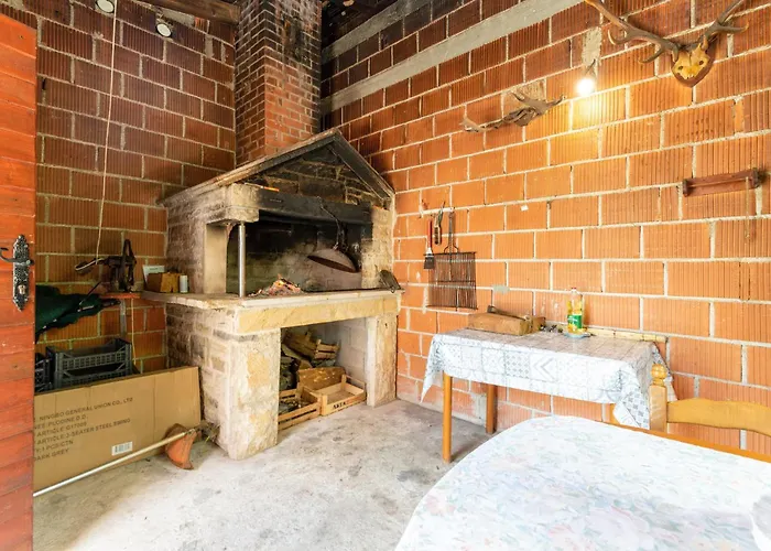 2 Bedroom Amazing In Дом отдыха *